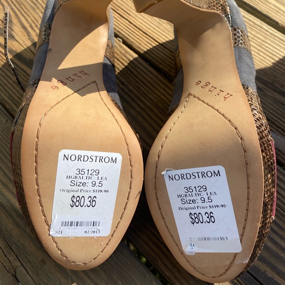 Hinge High Heel Snakeskin Suede Shoes Size 9.5 Baltic Lea style - Picture 9 of 14